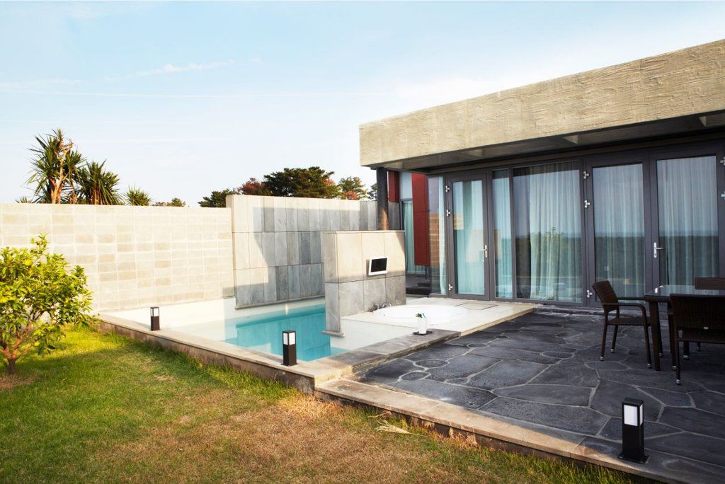 Stanford Hotel And Resort Jeju Exterior photo